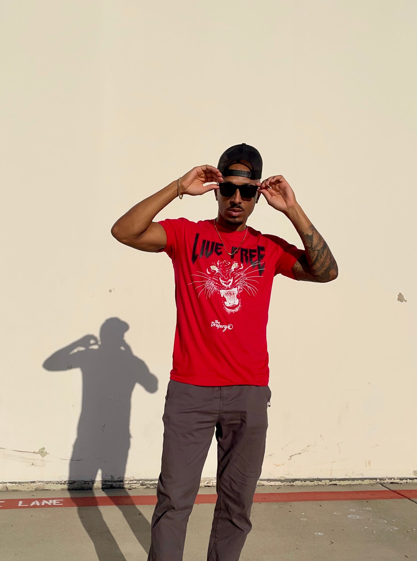 "Live Free Tee" (Fitted style/Red)