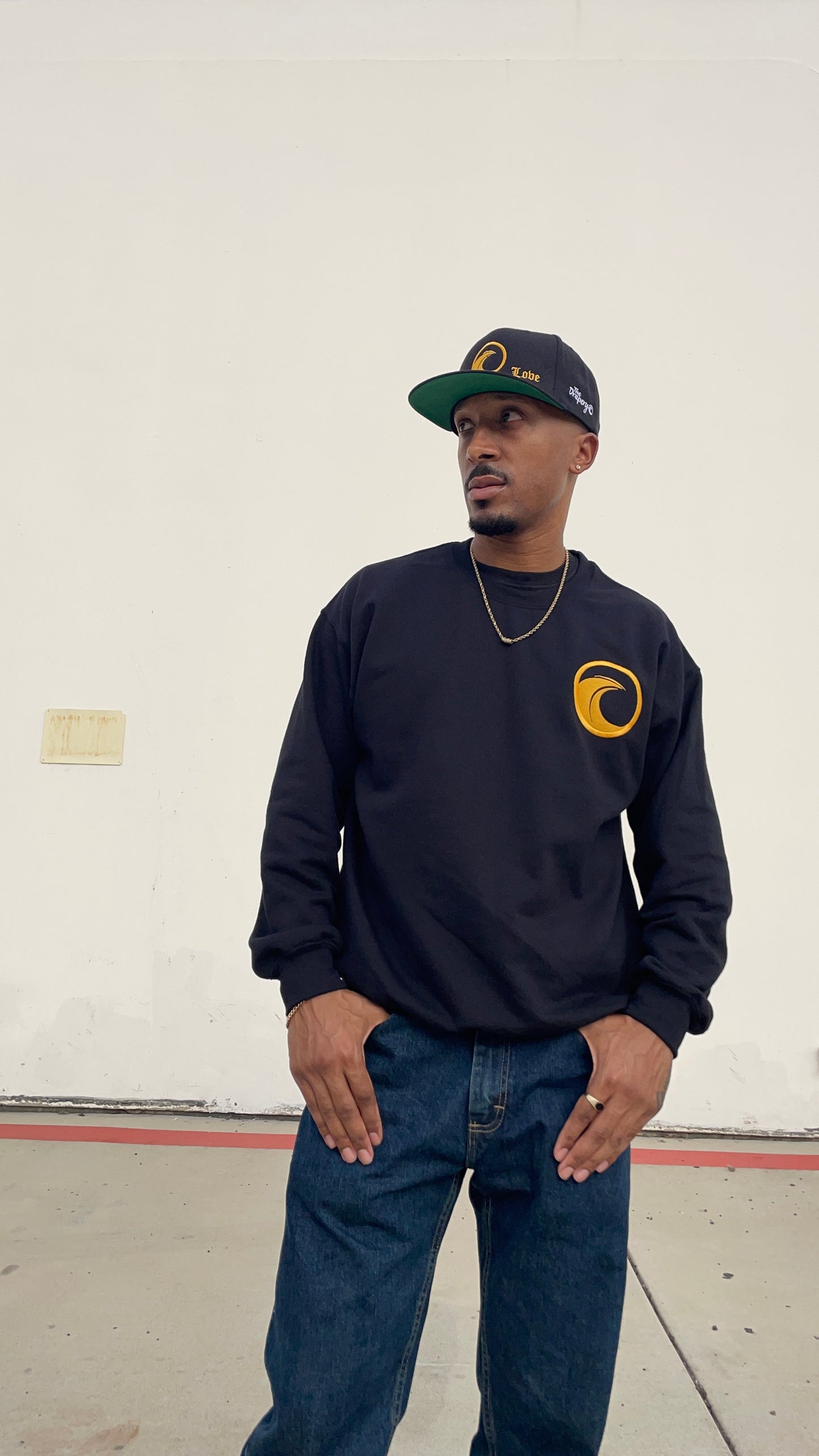 "Big Wave Logo" Sweatshirt (Black/Gold)